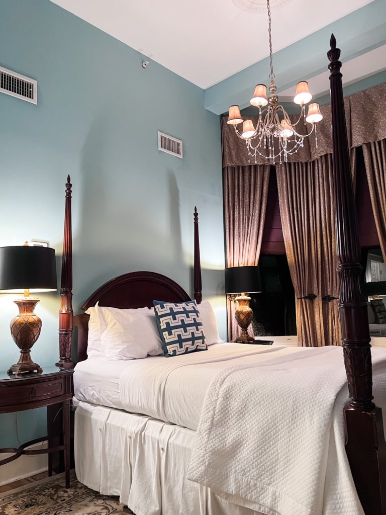 A Stay in Luxury: Savannah's Hamilton-Turner Inn Bed & Breakfast